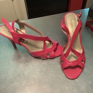 Bandolier heels size 8.5 in pink